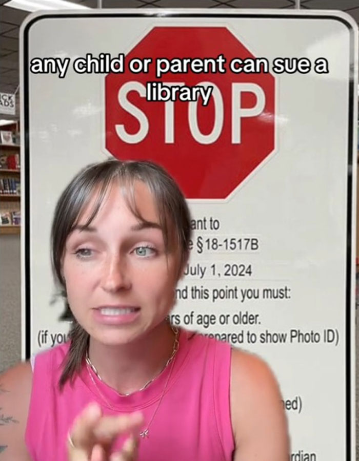 "My Heart Broke": Mom Has Her Kids Barred From Entering Library Due To New Bill "My Heart Broke": Mom Has Her Kids Barred From Entering Library Due To New Bill