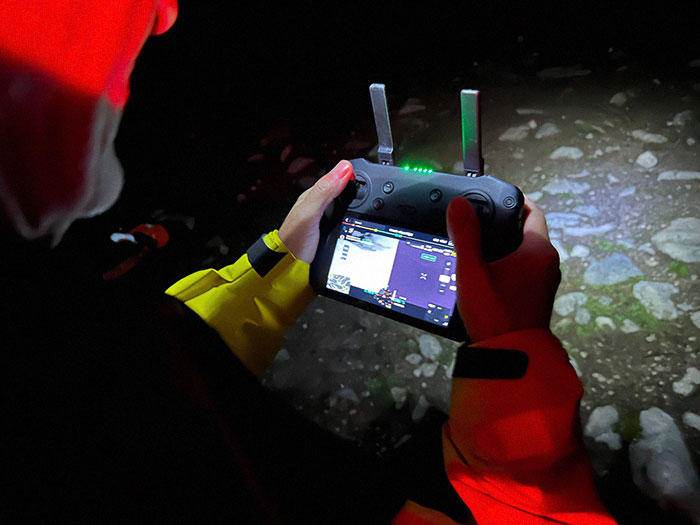 Man Left On Stormy Mountain By Coworkers During Retreat, And Internet Suspects Foul Play Man Left On Stormy Mountain By Coworkers During Retreat, And Internet Suspects Foul Play