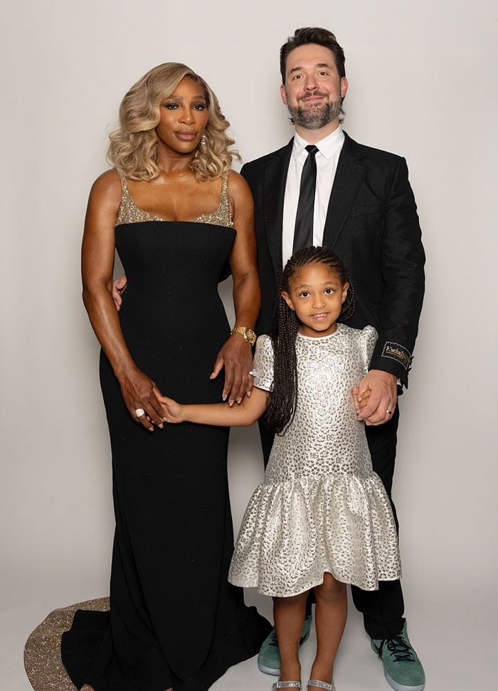 Paris Restaurant Defends Decision To Turn Away Serena Williams And Her Kids Despite Backlash Paris Restaurant Defends Decision To Turn Away Serena Williams And Her Kids Despite Backlash