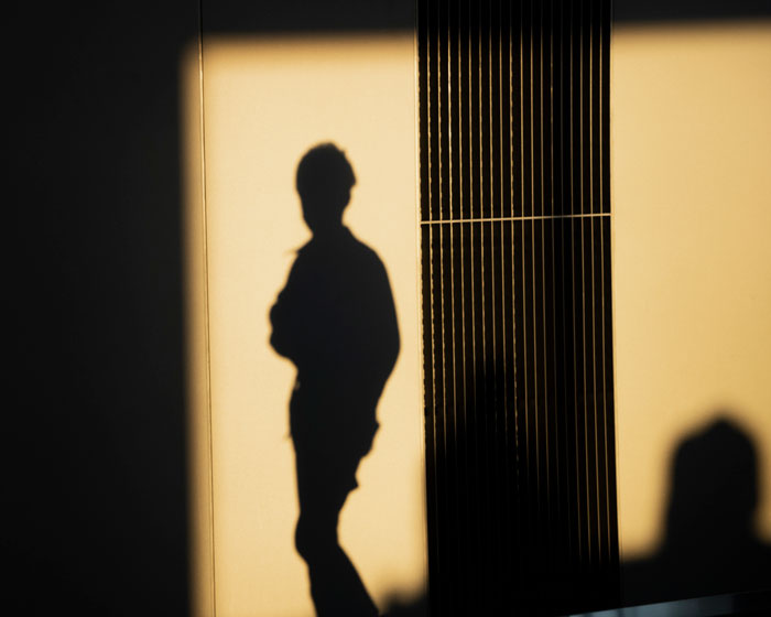 6YO Sis Warns Dad Intruder Is Hurting Her Teen Bro, Dad Pulls Weapon On His Secret BF 6YO Sis Warns Dad Intruder Is Hurting Her Teen Bro, Dad Pulls Weapon On His Secret BF