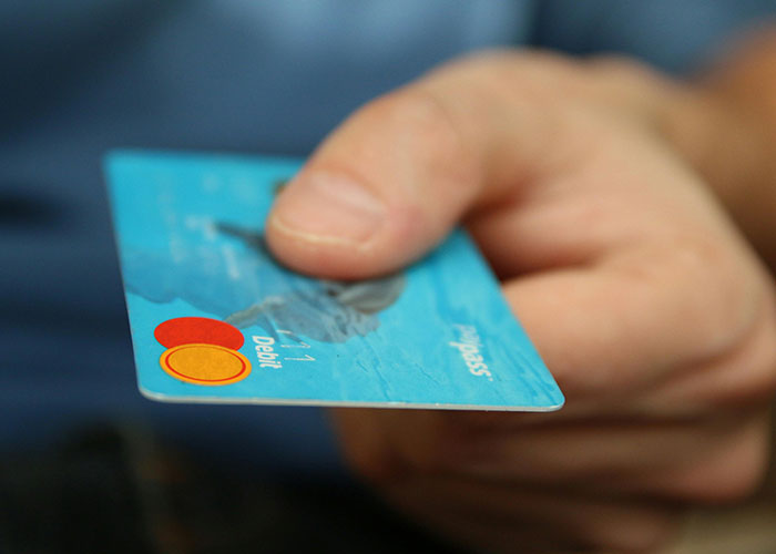 30 People Debated What They Count As Cheating And They Made Some Interesting Points