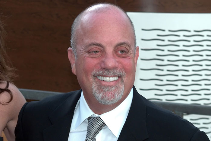 50 Surprising Celebrity Secrets And Scandals That Got Shared In This Online Group