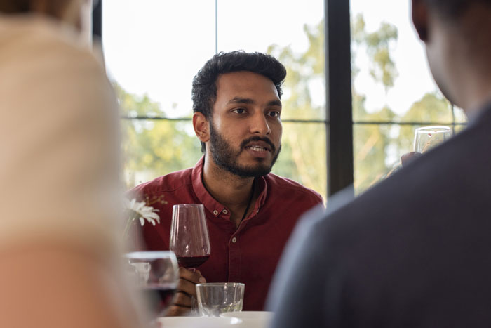 First Date Almost Turns Into An Arranged Marriage Interview After Woman Shows Up With Her Parents