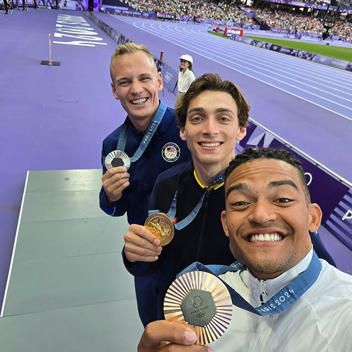 Swedish Pole Vaulter Armand "Mondo" Duplantis Goes Viral For Looking Like Timoth&eacute;e Chalamet