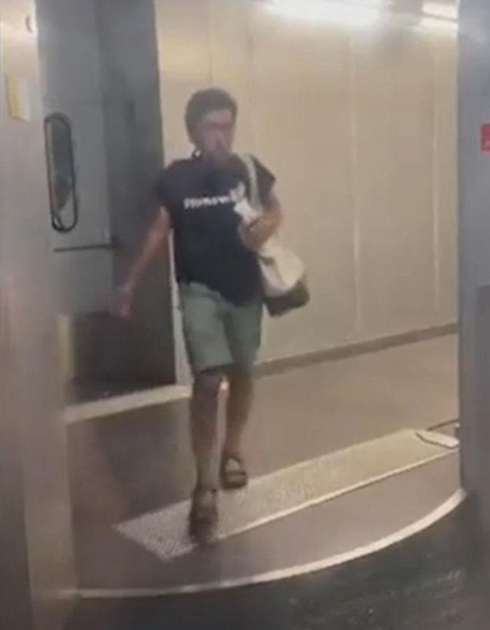 US Tourist Sparks Debate On Airport Etiquette After Trying To Kick Down Airplane&rsquo;s Door