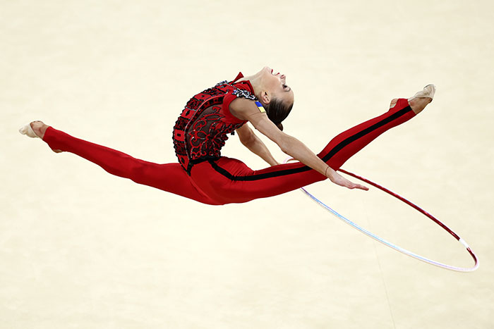 Ukraine’s Taisiia Onofriichuk’s Legs Form A Perfect Arc As She Dazzled The Audience With Her Routine, Accompanied By Michael Jackson’s Thriller