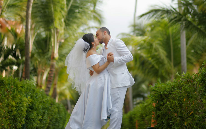 Bride&rsquo;s Mom Values Appearance So Much She Misses Daughter&rsquo;s Wedding Ceremony, Gets Angry With Her