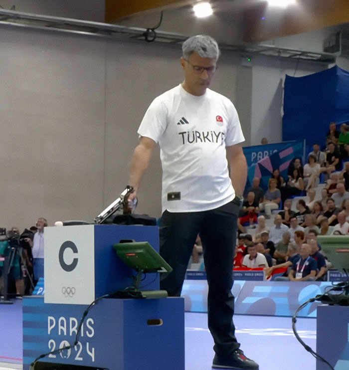 &ldquo;Did Turkey Send A Hitman?&rdquo;: People Lose It Over 51-Year-Old Olympic Medal Winner With &lsquo;No Equipment&rsquo;