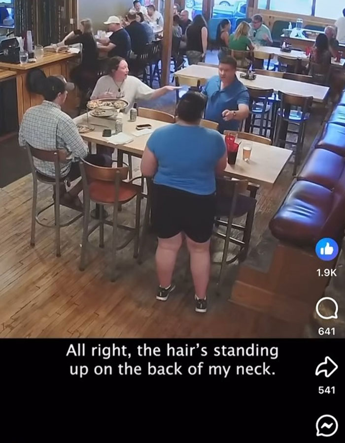 &ldquo;His Wife Looks Terrified&rdquo;: Customer Slammed For Hurling Food Over The &ldquo;Worst Customer Service&rdquo;