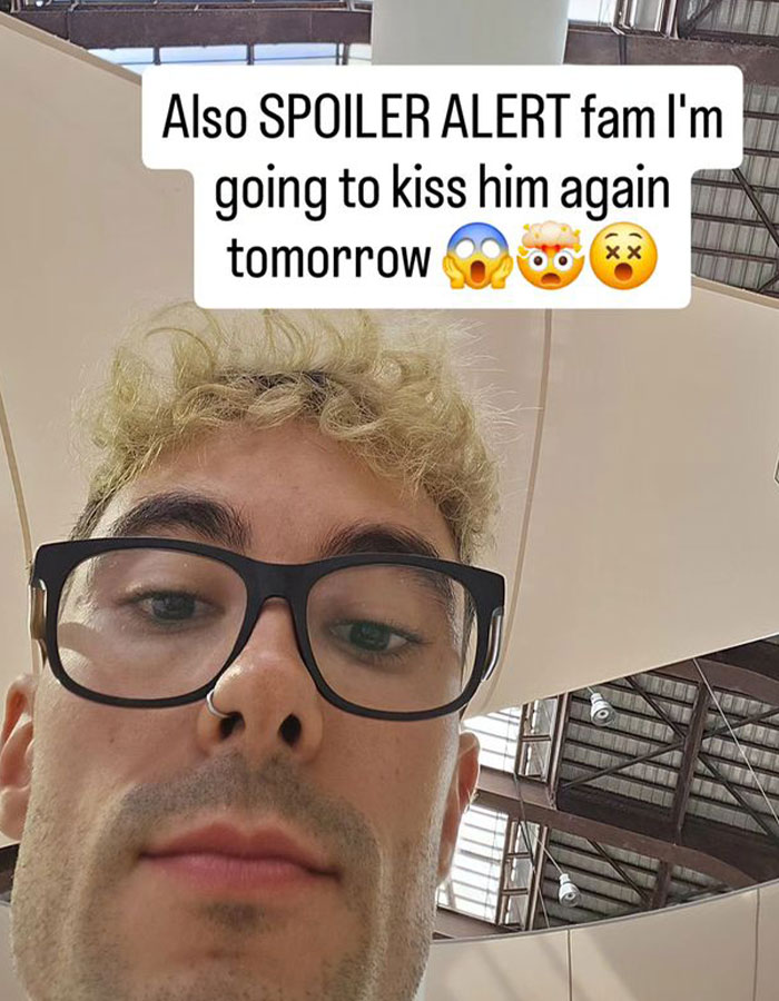 "We&rsquo;re Still Not Safe Here": Olympic Climber Responds To Homophobic Trolls By Kissing Boyfriend