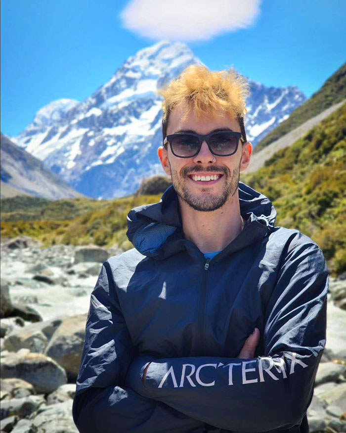 "We&rsquo;re Still Not Safe Here": Olympic Climber Responds To Homophobic Trolls By Kissing Boyfriend