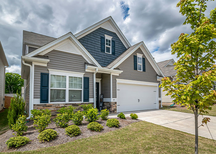 Neighbors Don't Care About Complaints, Regret It After They're Still Suffering 4 Years Later Neighbors Don't Care About Complaints, Regret It After They're Still Suffering 4 Years Later