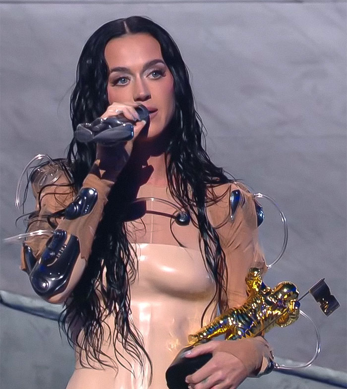  &ldquo;Bad, And Not In A Fun Way&rdquo;: Katy Perry&rsquo;s New Album Slammed As Her Career&rsquo;s &ldquo;Final Blow&rdquo;