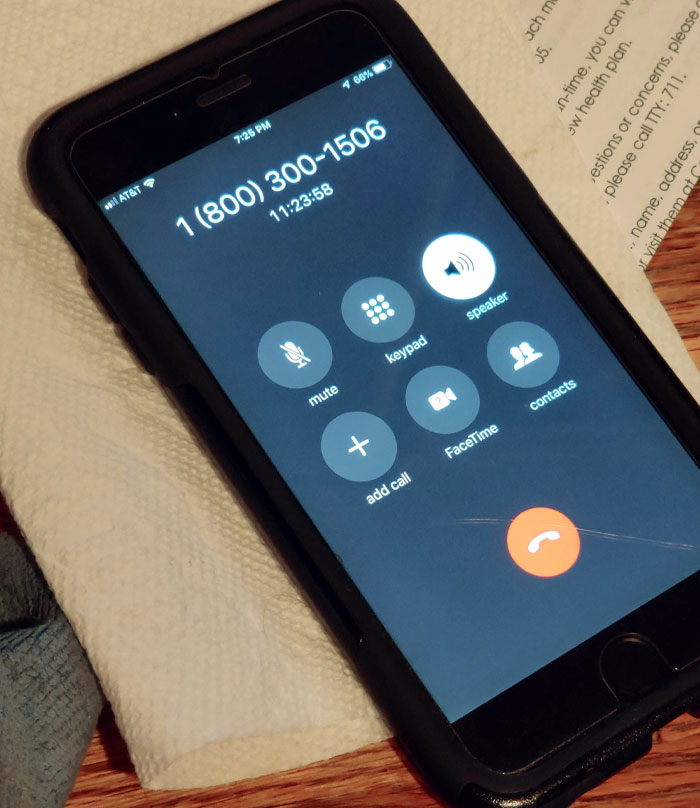 En espera con Covered California durante más de 11 horas porque cancelaron nuestro seguro médico