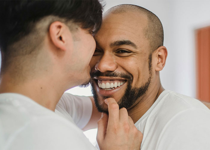 Neighbor Goes Above And Beyond To Break A Same-Sex Couple Up, Starts A War He Can’t Win Neighbor Goes Above And Beyond To Break A Same-Sex Couple Up, Starts A War He Can’t Win