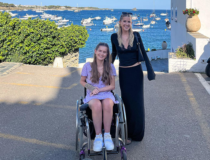 Painter Who Was Paralyzed At 13 Uses Her Mouth To Paint On Her Sister&rsquo;s Ceramics, Goes Viral Online