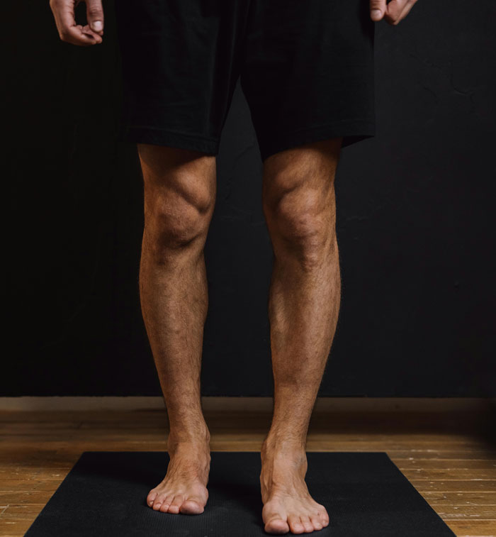 30 Chilling Truths Hidden In Plain Sight That Only Got Exposed After Death