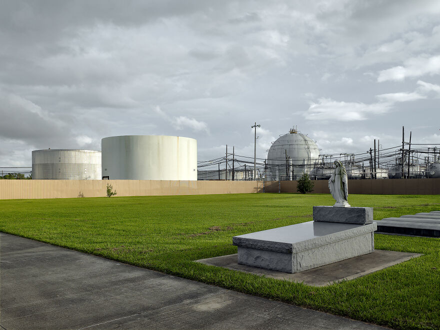 Refinery Cemetary, LA
