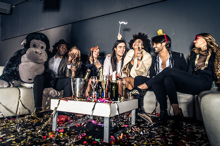 Woman Accused Of Being Unsupportive By Skipping Friend&rsquo;s BF&rsquo;s Party Because Of The Dress Code