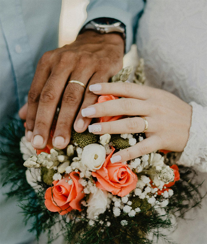 Mom Thinks Her Kids And Her Husband's BFF's Kids Are Related, Finds Out Way More Than Expected