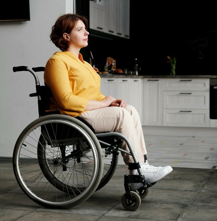 50 Times Relatives Messed Up So Badly, They Got Ostracized By The Rest Of The Family