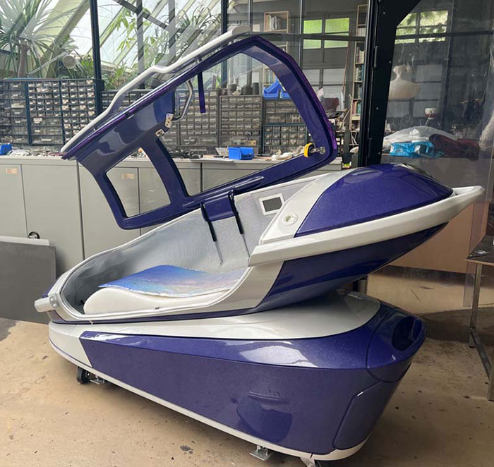 British Couple To Use &ldquo;Double&rdquo; Euthanasia Pod In Switzerland Following Heartbreaking Diagnosis