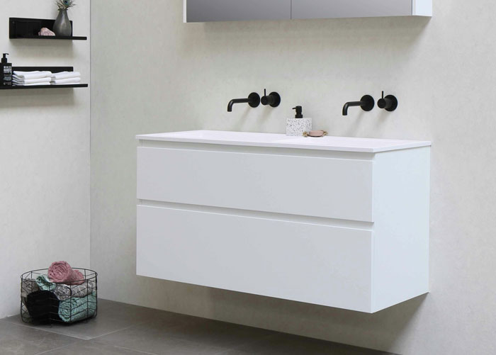 People Are Sharing The Rudest Things Their Guests Have Done And These Are 30 Of The Worst Ones