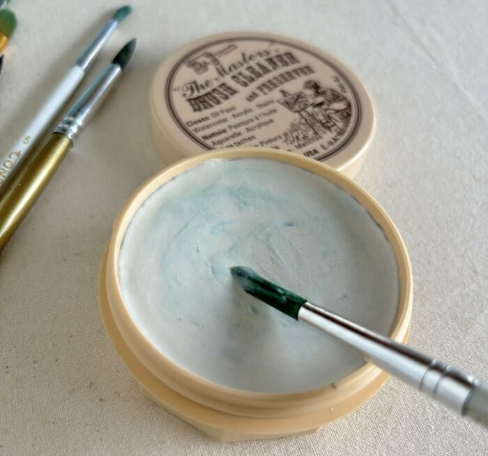From Oil Paints To Watercolors, This Brush Cleaner & Preserver Tackles It All! It's The Versatile Solution For Keeping Your Brushes Clean, Soft, And Ready For Action