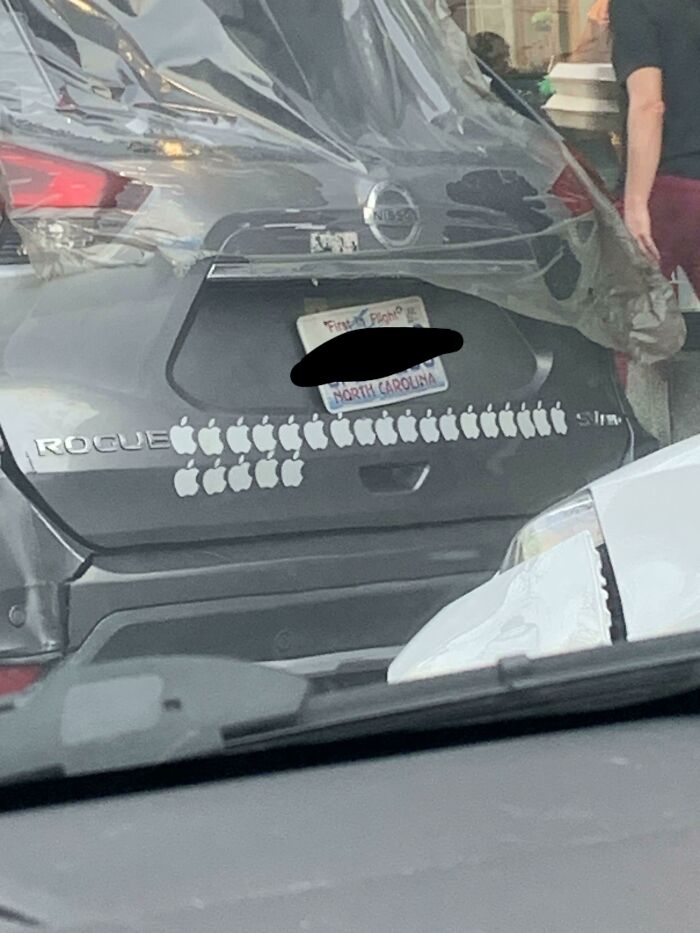 How Many Apple Stickers This Car Has?