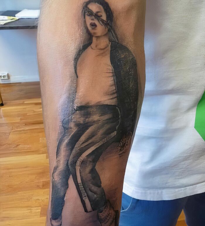 Found This Online And Wow This Is So Atrocious That I Immediately Thought Of Sharing To You Guys. It’s Supposed To Be Michael Jackson