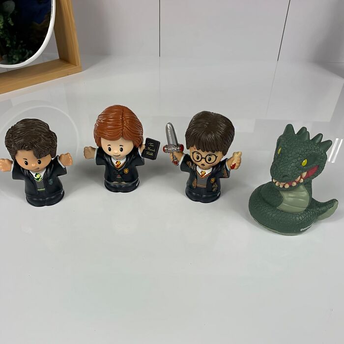 Calling All Potterheads! This Harry Potter And The Chamber Of Secrets Special Edition Set Is A Must-Have For Your Collection