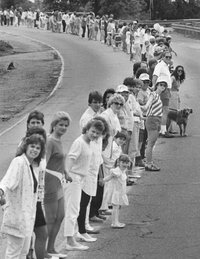 Are You So Old That You Participated In Hands Across America?