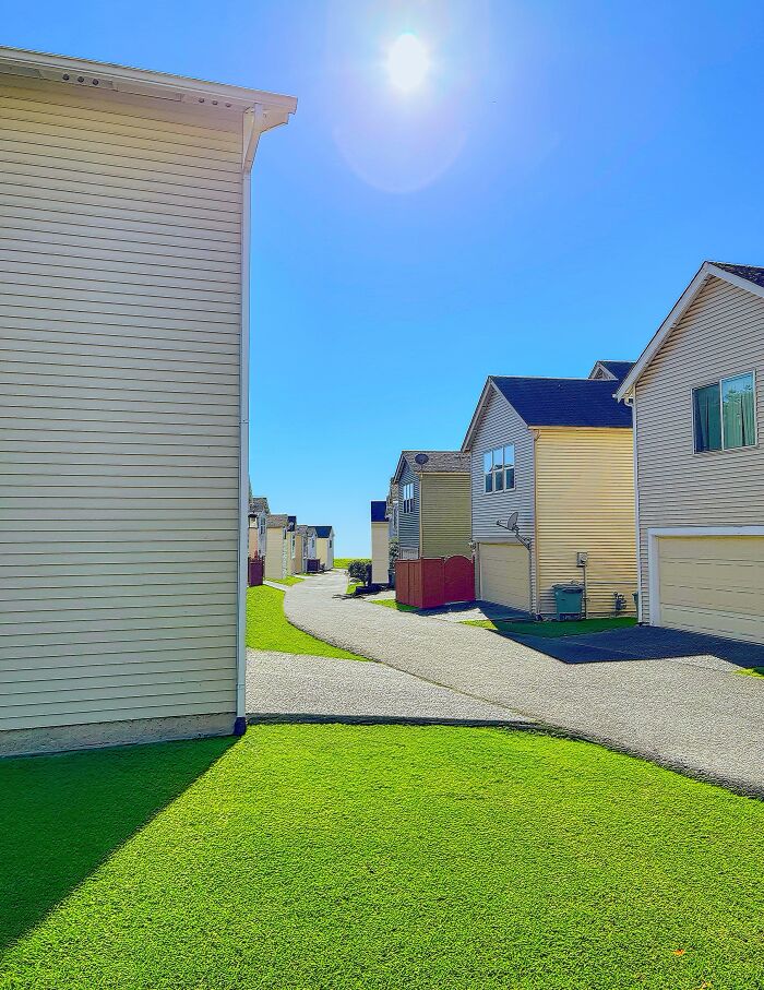 It's Always So Quiet This Time Of The Day