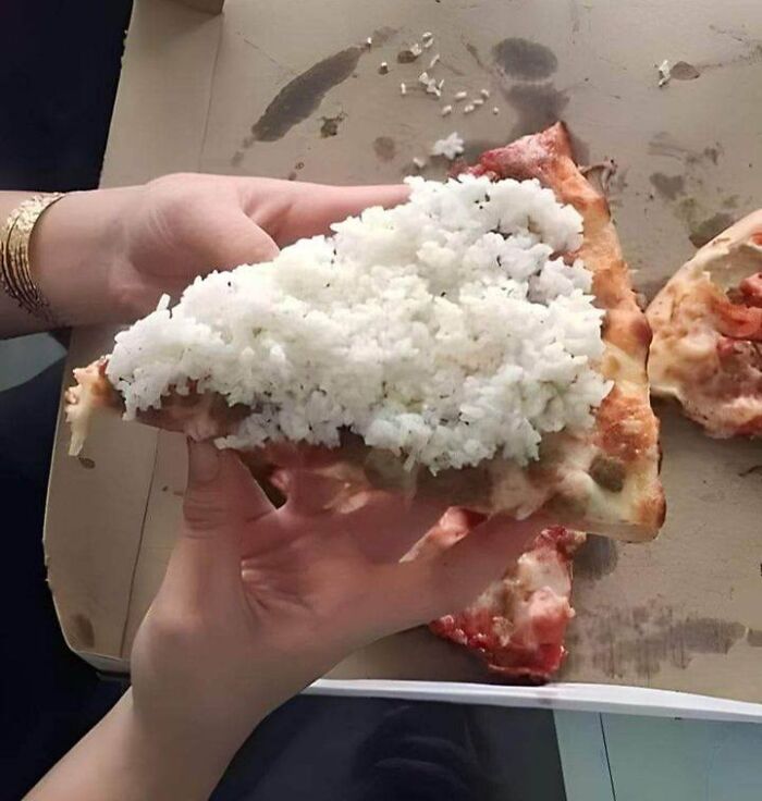 Pizzas-With-Threatening-Auras