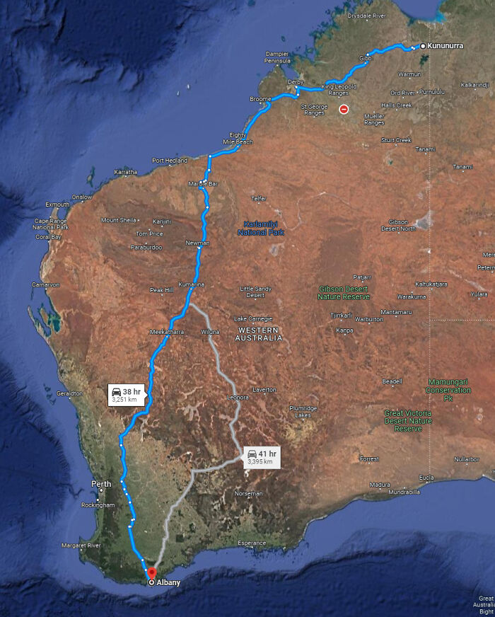 A Long 38h Drive In Western Australia Without Ever Leaving The State