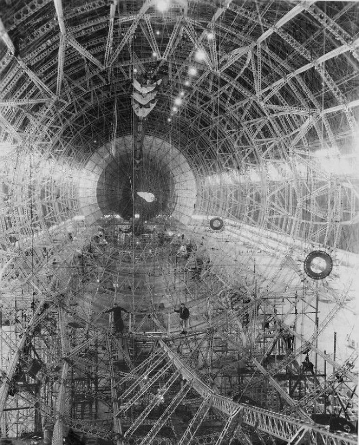 Construction Of The Airship USS Akron (ZRS–4), USA, 1930