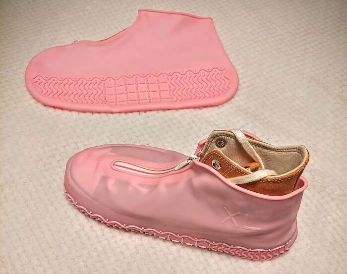 Puddles? Mud? Spilled Coffee? These Silicone Waterproof Shoe Covers Laugh In The Face Of Wet Feet!