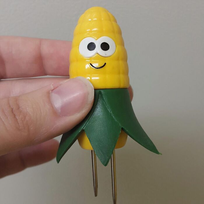 These Corn Holders Are The Corniest Way To Enjoy Your Favorite Summer Snack Without Getting Butter All Over Your Hands
