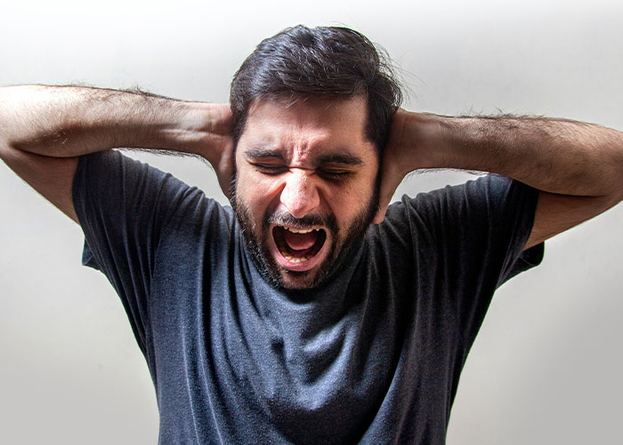 "Left Her Boyfriend To Be With Me": 50 Red Flags People Wouldn't Ignore In A Partner Again