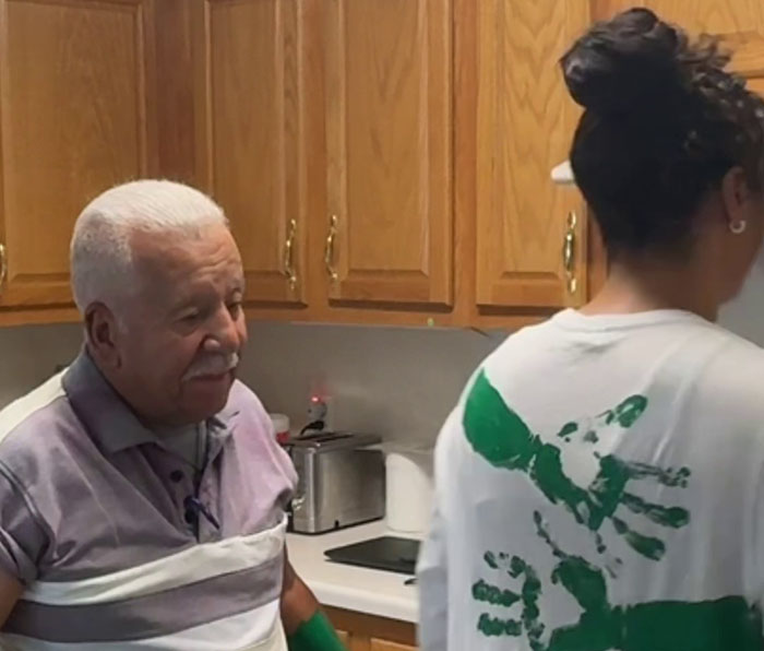 Grandpa Doesn’t Let Cancer Take His Spirit Away As Family Comes Up With A Perfect Way To Remember Him Grandpa Doesn’t Let Cancer Take His Spirit Away As Family Comes Up With A Perfect Way To Remember Him