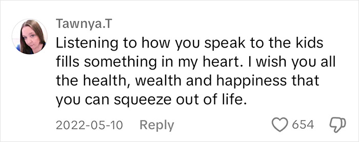 Teacher Introduces Students To A &ldquo;Care Closet&rdquo; From Which They Can Take What They Need Shamelessly