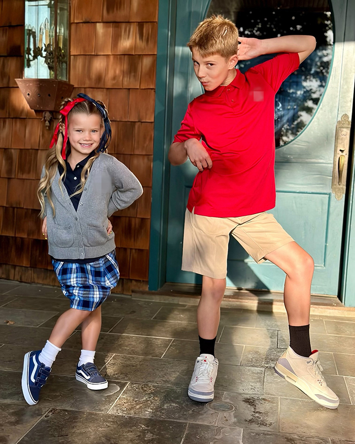 Jessica Simpson’s Back-To-School Photos With Her Kids Had Fans Concerned About Their Safety Jessica Simpson’s Back-To-School Photos With Her Kids Had Fans Concerned About Their Safety