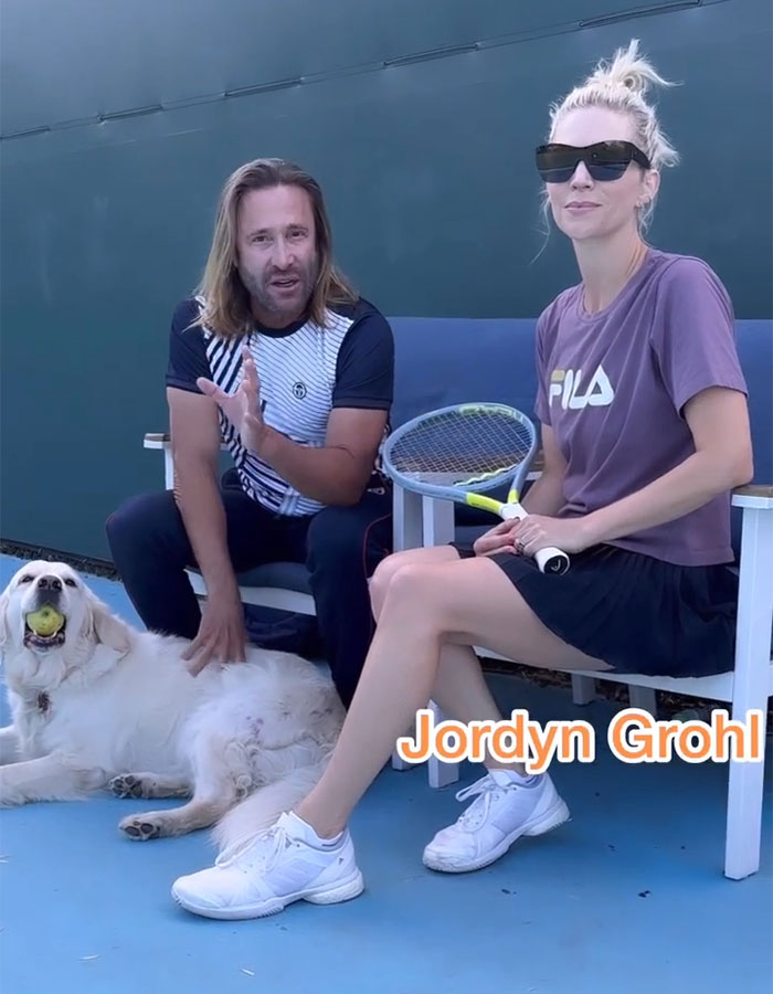 "Jealous" Dave Grohl Thinks Wife Jordyn "Flirted" With Her "Hot Tennis Coach," Insider Reveals "Jealous" Dave Grohl Thinks Wife Jordyn "Flirted" With Her "Hot Tennis Coach," Insider Reveals