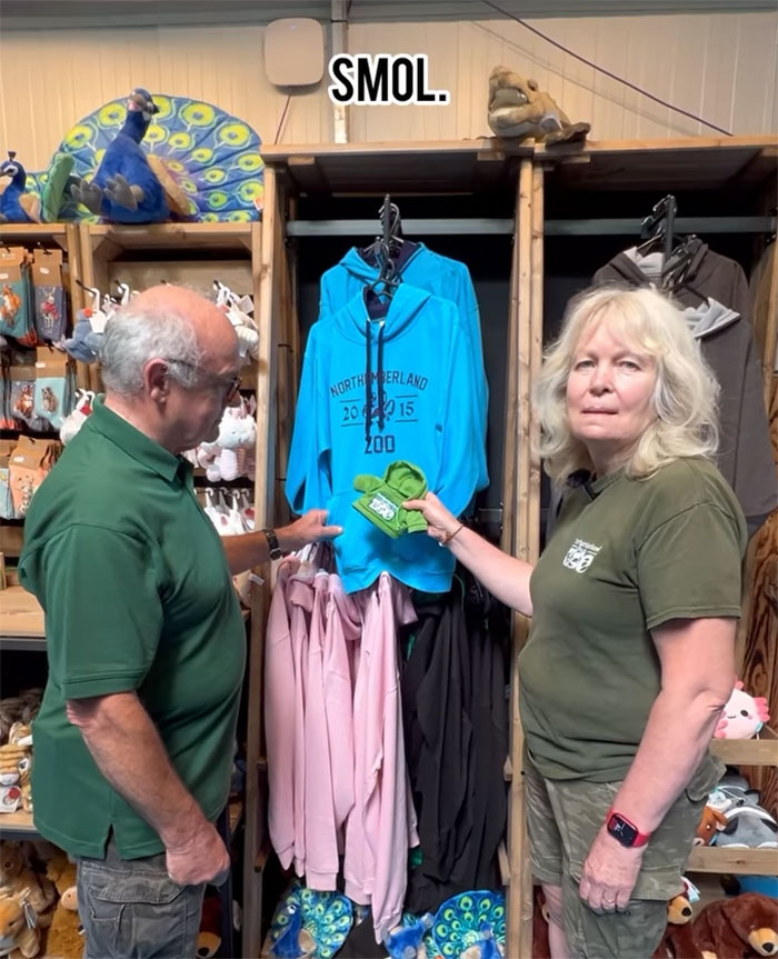 Boomer Couple&rsquo;s &ldquo;Gen Z Style&rdquo; Tour Of Zoo Goes Viral, People Call It &ldquo;Marketing Genius&rdquo;