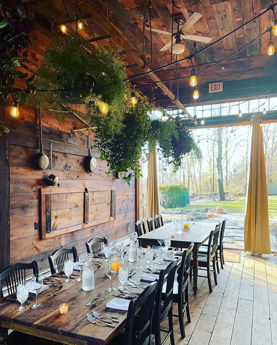 The Whole Town Teamed Up To Help A Couple After Venue Burns Down Hours Before Their Wedding