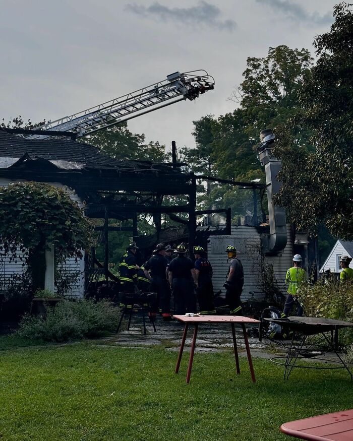 The Whole Town Teamed Up To Help A Couple After Venue Burns Down Hours Before Their Wedding