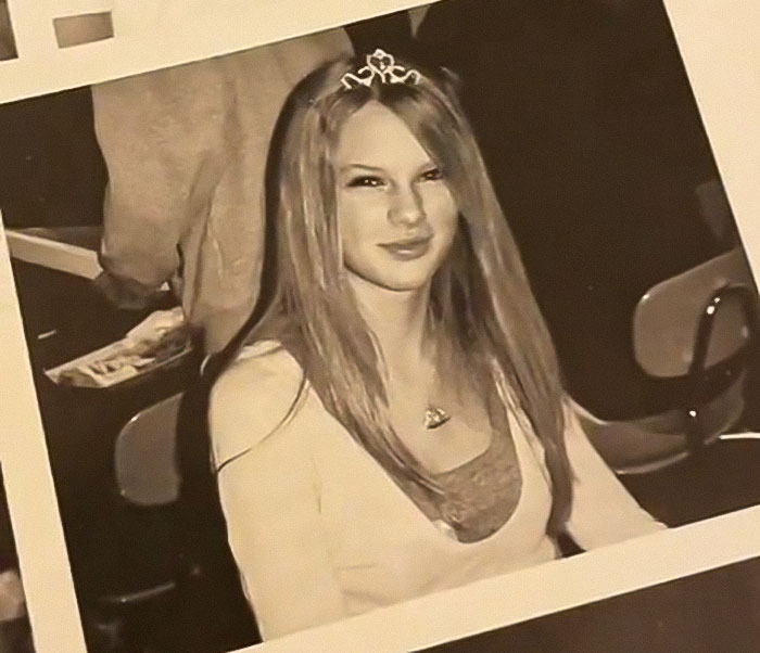 "She Had 20 Years to Heal": Taylor Swift's Alleged Classmate Sparks Fury with Bullying Claims "She Had 20 Years to Heal": Taylor Swift's Alleged Classmate Sparks Fury with Bullying Claims