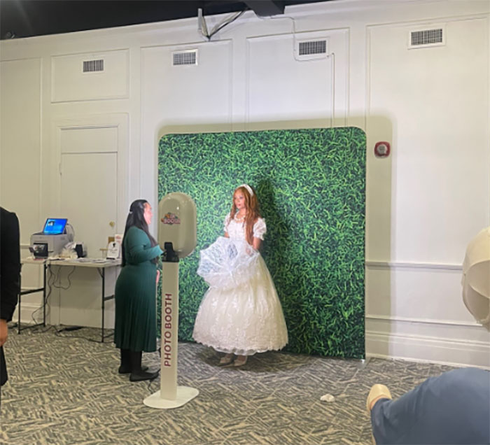 "This Is Insane": Bridgerton-Themed Event Goes Viral For Its Horrible Conditions And Pole Dancer