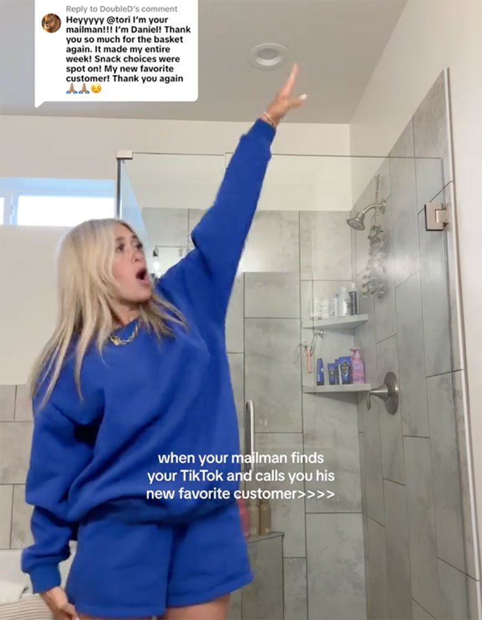 "You Made His Day": People Praise Woman Who Apologized To Mailman With A Surprise Basket