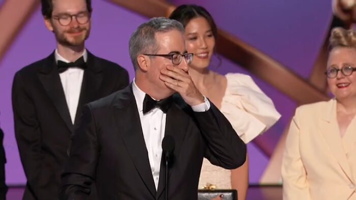 John Oliver Loses It In &ldquo;Unhinged&rdquo; Outburst After Emmys Speech Is Cut Short